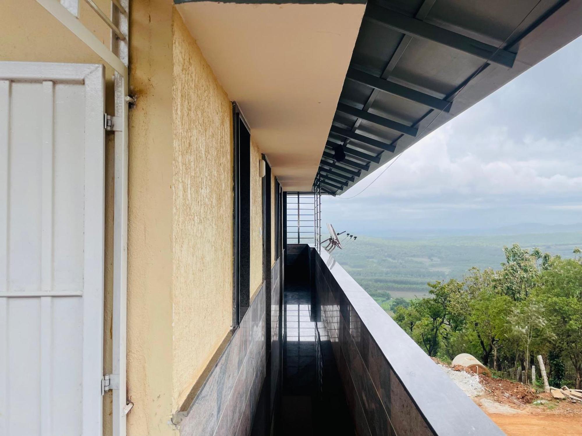Rashi Z View Estate Stay Tarikere Εξωτερικό φωτογραφία